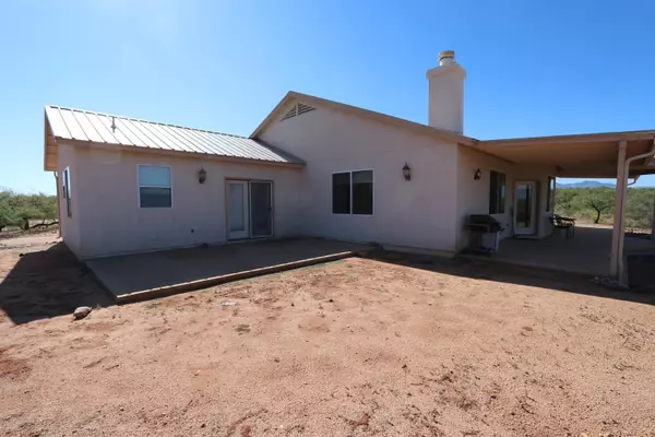 Benson, AZ 85602,538 N WILDCAT Place