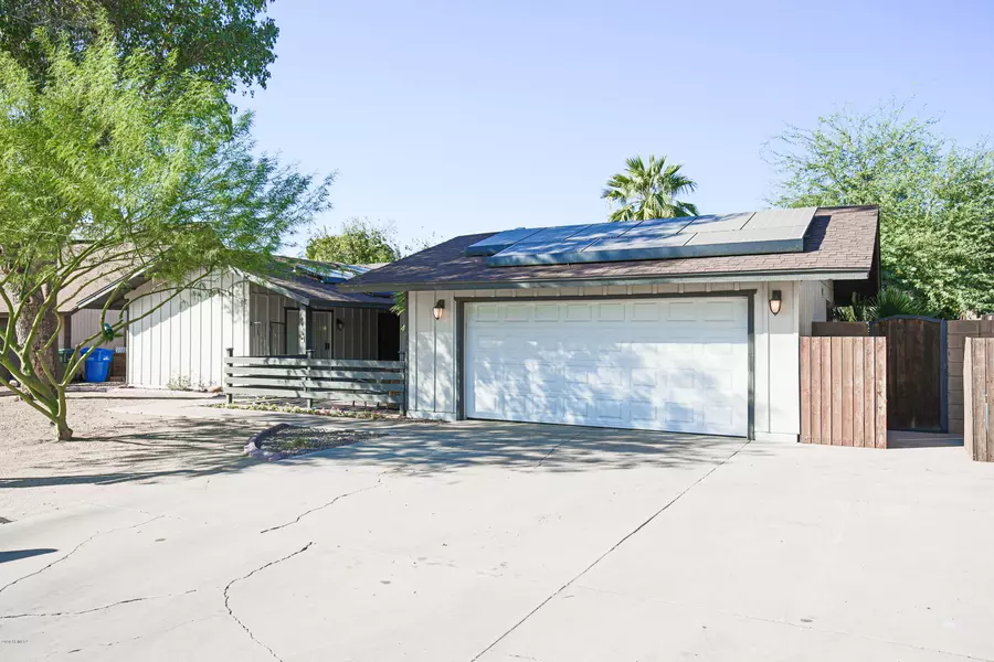 4440 W CROCUS Drive, Glendale, AZ 85306