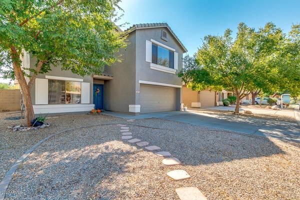 San Tan Valley, AZ 85143,827 E LOVEGRASS Drive