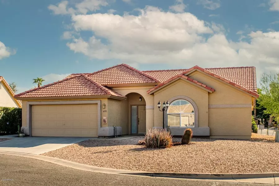 6351 S CYPRESS POINT Drive, Chandler, AZ 85249