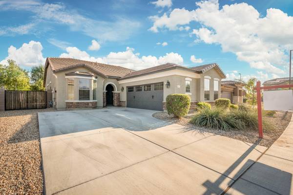 16057 W YAVAPAI Street, Goodyear, AZ 85338