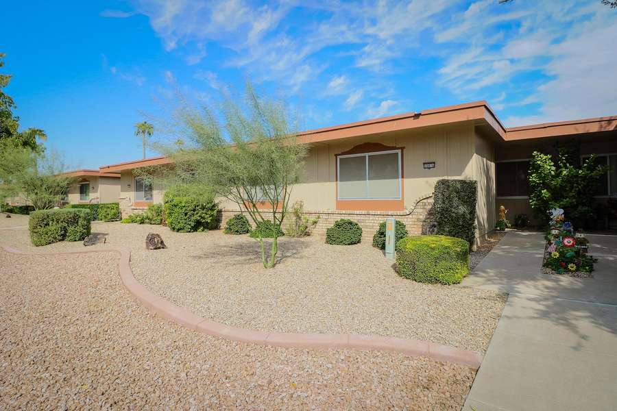 10876 W EMERALD Drive, Sun City, AZ 85351