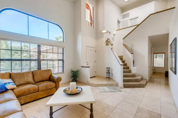 Scottsdale, AZ 85260,9157 E CORTEZ Street