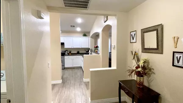 Tolleson, AZ 85353,8607 W SUPERIOR Avenue