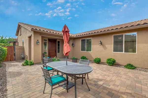 San Tan Valley, AZ 85140,671 W LEATHERWOOD Avenue