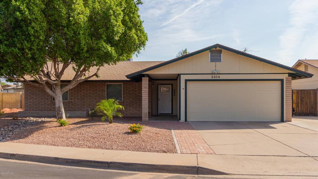 2454 E JAVELINA Avenue, Mesa, AZ 85204