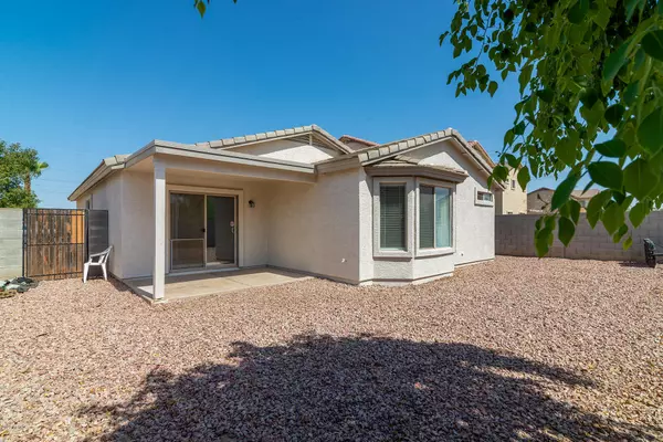 Phoenix, AZ 85043,6029 W RAYMOND Street