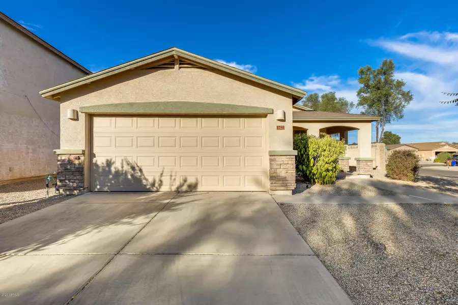 1750 E RENEGADE Trail, San Tan Valley, AZ 85143