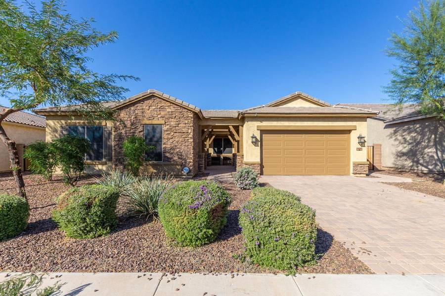 3888 E CHESTNUT Lane, Gilbert, AZ 85298