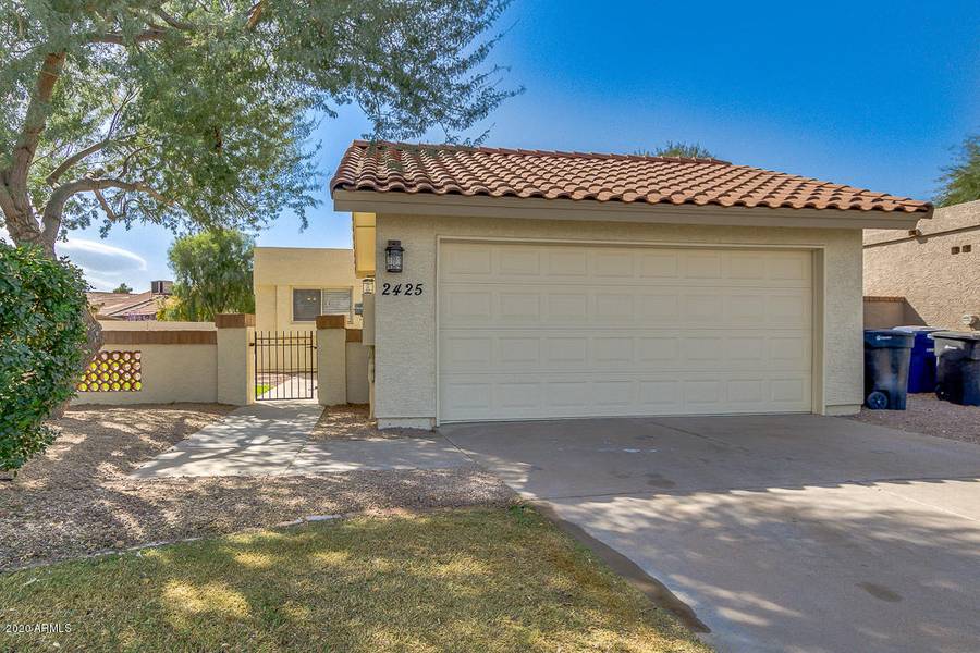 2425 W IRONWOOD Drive, Chandler, AZ 85224