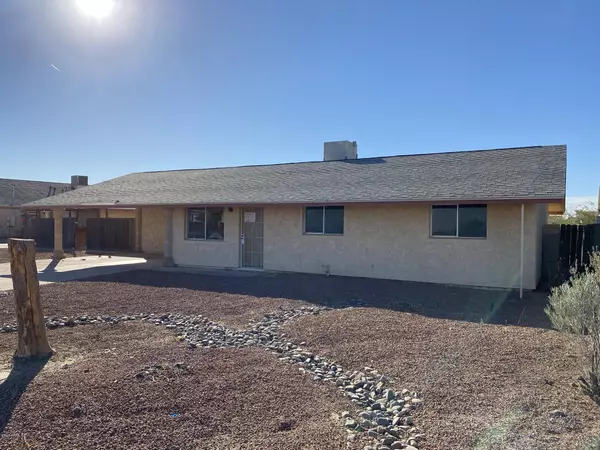 9241 W MAGNUM Drive, Arizona City, AZ 85123