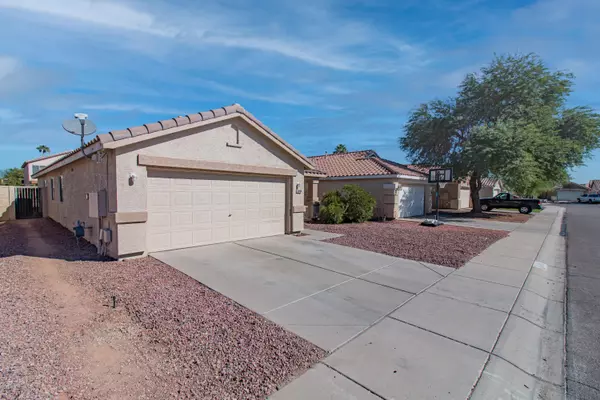 Glendale, AZ 85307,10434 W ORANGE Drive