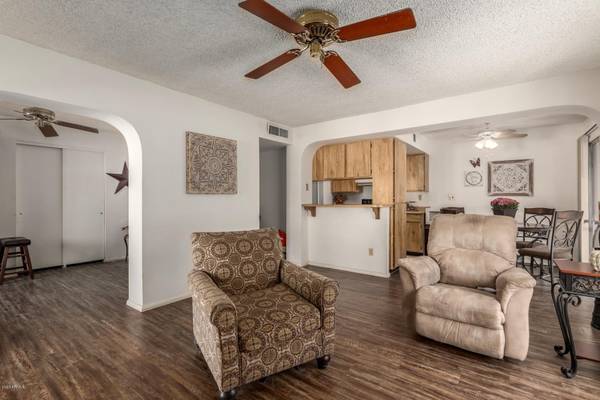 Phoenix, AZ 85022,826 E EUGIE Avenue #826