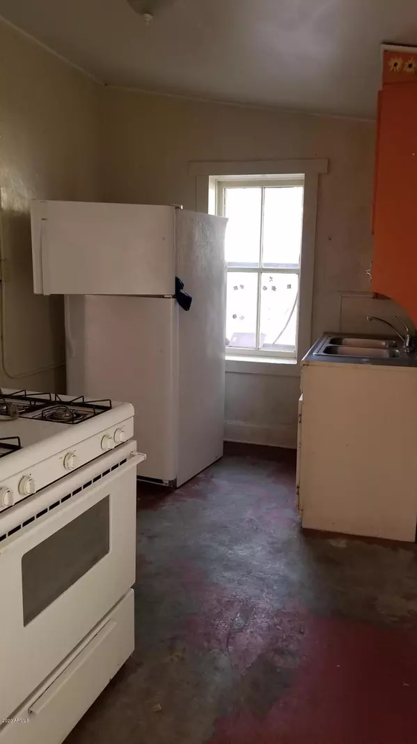 Superior, AZ 85173,124 W LIME Street