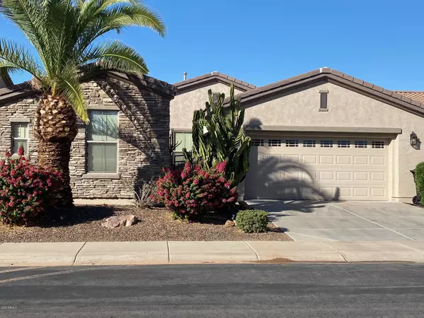 4514 E RAKESTRAW Lane, Gilbert, AZ 85298