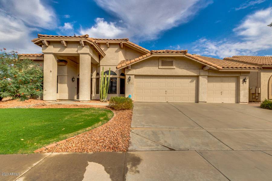 1056 W SHERRI Drive, Gilbert, AZ 85233