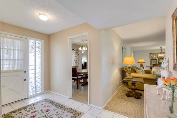 Phoenix, AZ 85044,11663 S Jokake Street