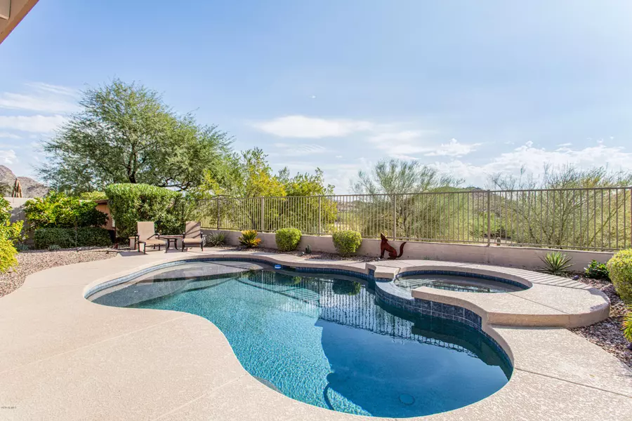 6419 W STRAIGHT ARROW Lane, Phoenix, AZ 85083