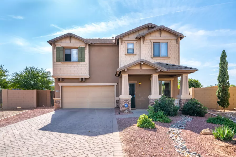 2071 S STARLING Drive, Gilbert, AZ 85295