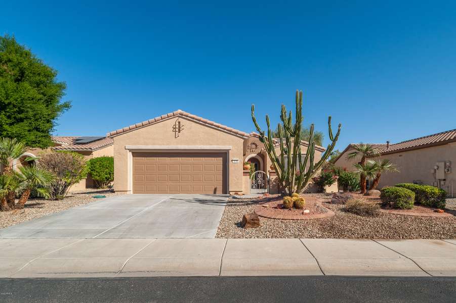 16780 W DESERT BLOSSOM Way, Surprise, AZ 85387