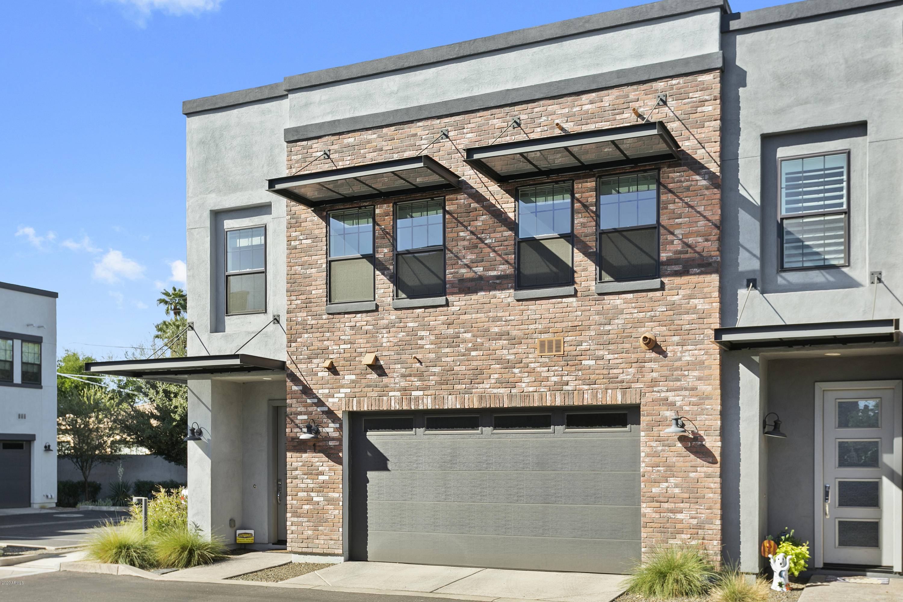 Phoenix, AZ 85013,240 W Missouri Avenue #1
