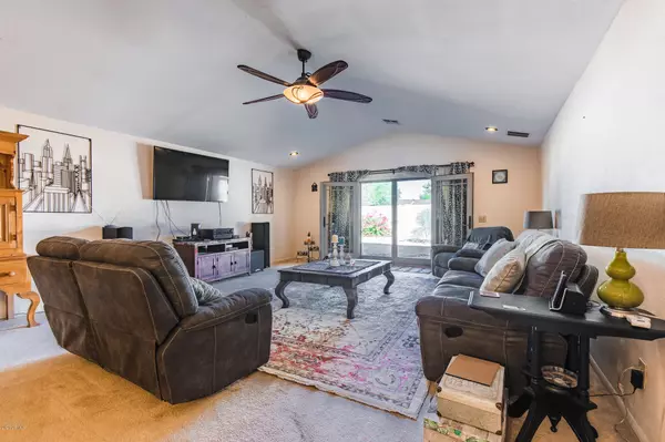 Phoenix, AZ 85033,7014 W MITCHELL Drive