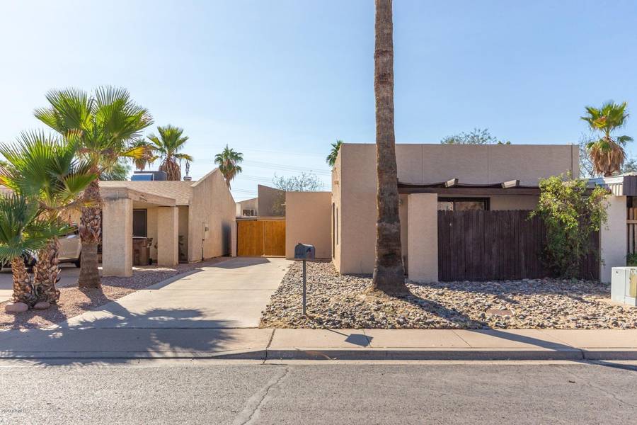 6425 E COLBY Street, Mesa, AZ 85205