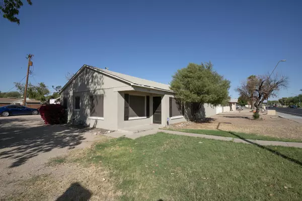 246 S Gilbert Road,  Gilbert,  AZ 85296