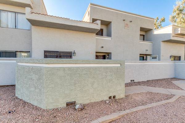 Tempe, AZ 85281,850 S RIVER Drive #1023