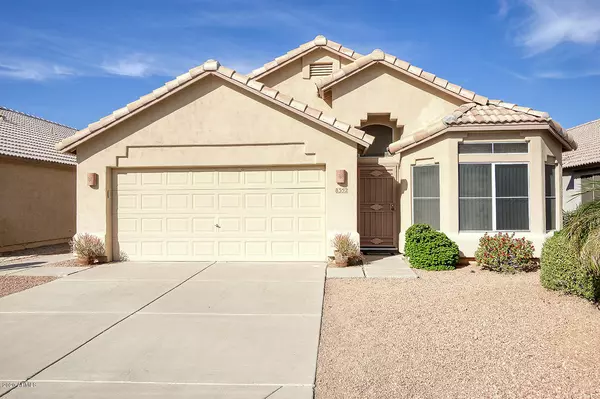 8352 W TROY Street, Peoria, AZ 85382