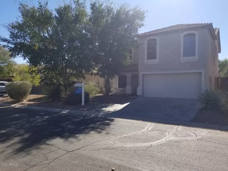 715 E LOVEGRASS Drive, San Tan Valley, AZ 85143