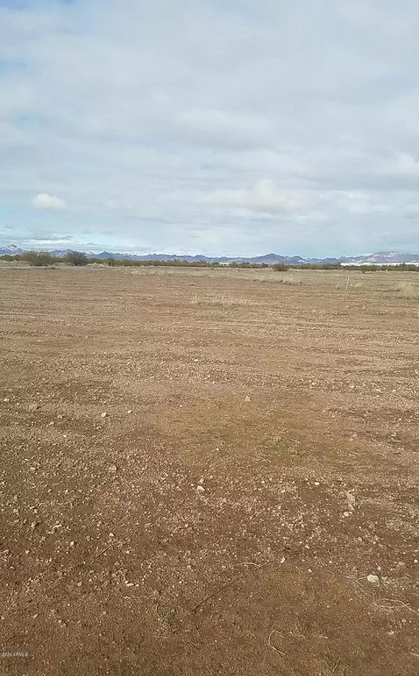 Tonopah, AZ 85354,2510 N Saddle Court #26