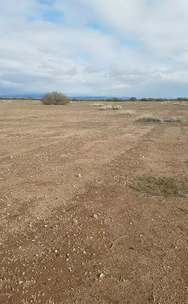 Tonopah, AZ 85354,2510 N Saddle Court #26