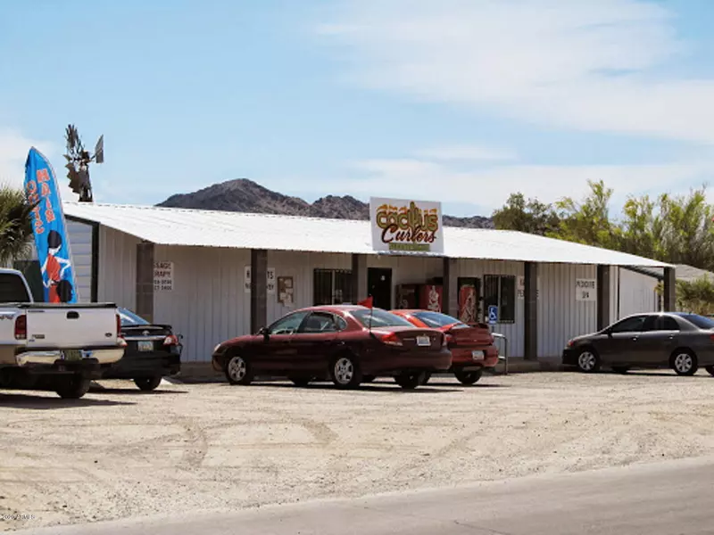 735 W COWELL Street, Quartzsite, AZ 85359