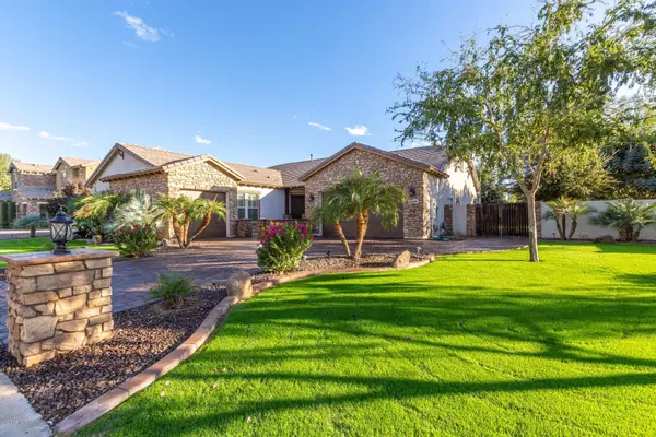 2033 E COCONINO Place, Chandler, AZ 85249