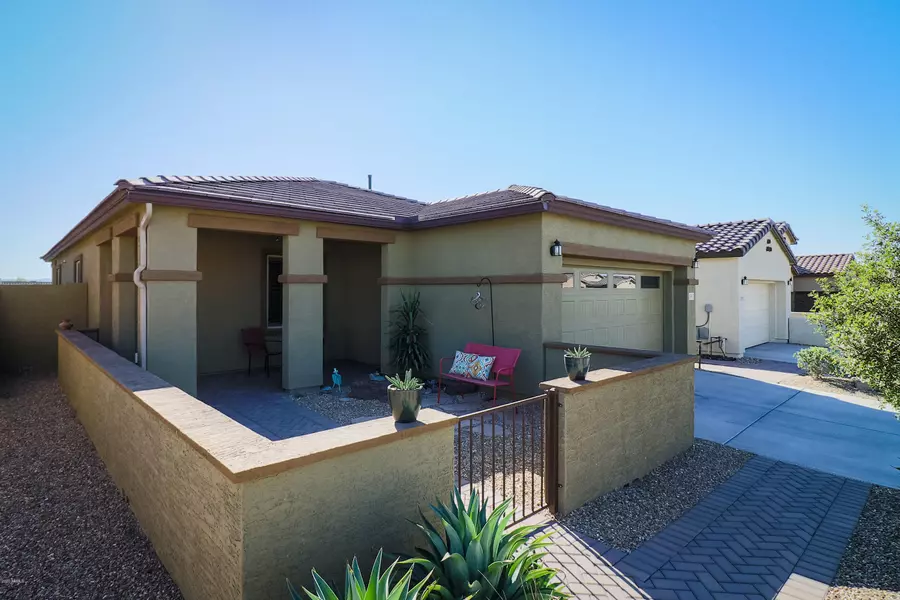 17913 W CEDARWOOD Lane, Goodyear, AZ 85338