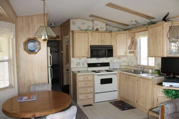 Apache Junction, AZ 85119,803 W BLACKFOOT Avenue #1473
