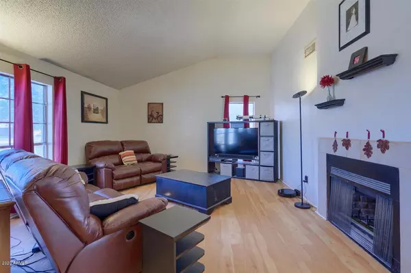 Glendale, AZ 85303,6732 N 71ST Avenue