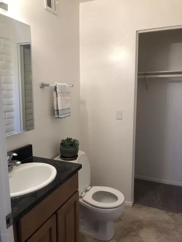 Phoenix, AZ 85008,1234 N 36th Street ##109