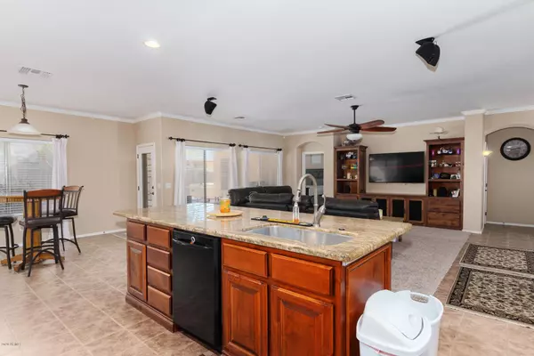 Phoenix, AZ 85042,1515 E GARY Way