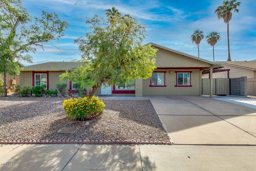 739 W PORTOBELLO Avenue, Mesa, AZ 85210