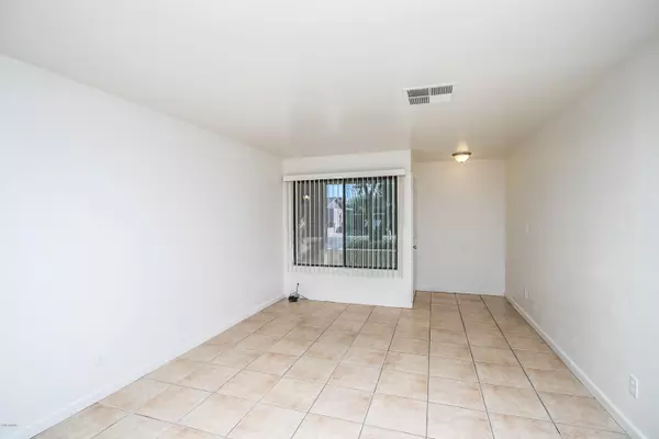 Glendale, AZ 85303,7156 W VERMONT Avenue