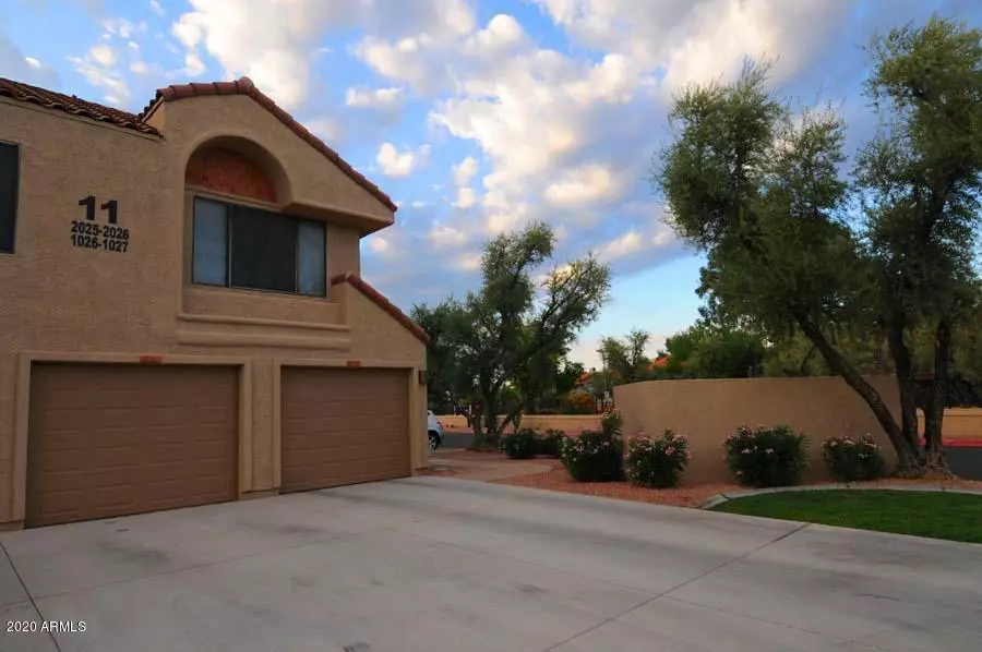 10055 E MOUNTAINVIEW LAKE Drive #1026, Scottsdale, AZ 85258