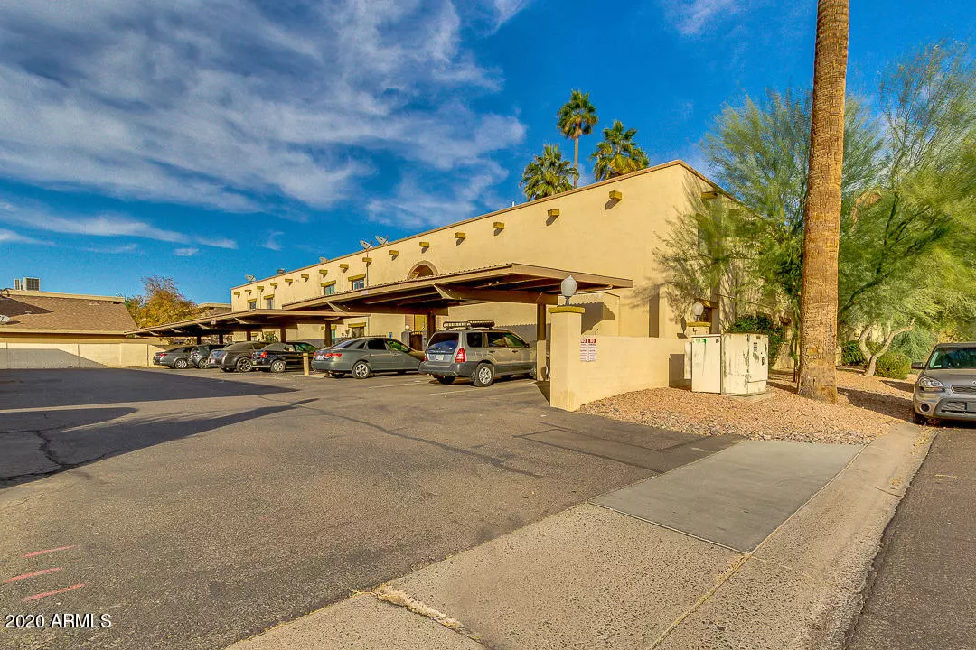 Phoenix, AZ 85016,3030 E CLARENDON Avenue #31