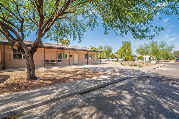 1321 E WELDON Avenue, Phoenix, AZ 85014