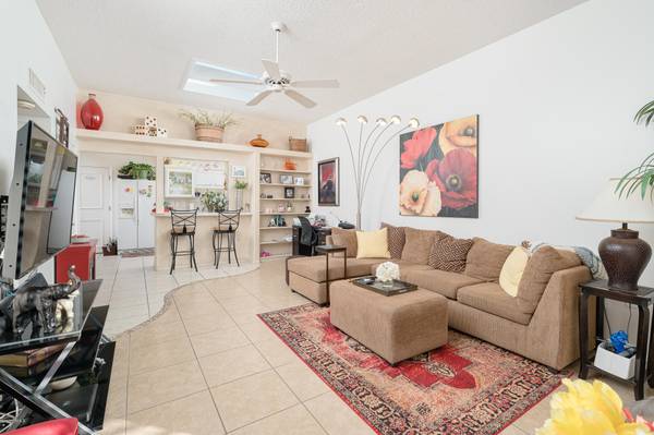 Sun City, AZ 85351,10060 W ROYAL OAK Road #P