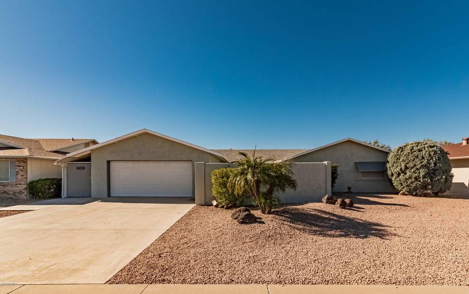 19434 N WILLOW CREEK Circle, Sun City, AZ 85373