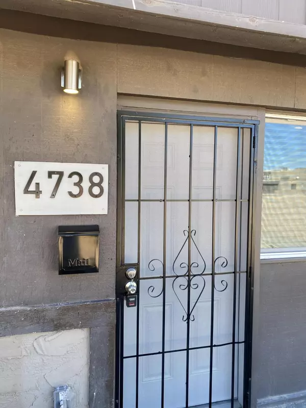 4738 E PORTLAND Street, Phoenix, AZ 85008