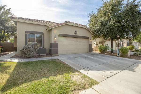 12507 W ESTERO Lane, Litchfield Park, AZ 85340