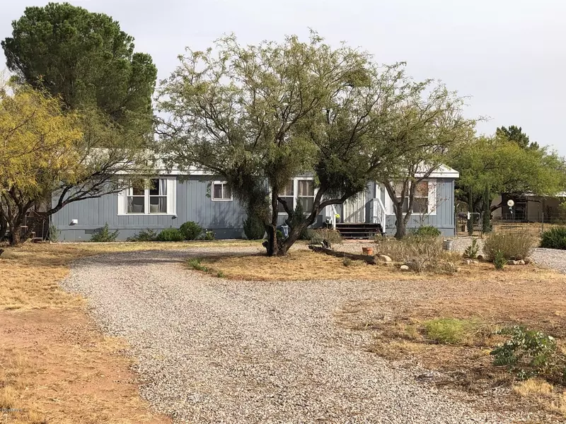 5333 S SANTA CLAUS Avenue, Sierra Vista, AZ 85650